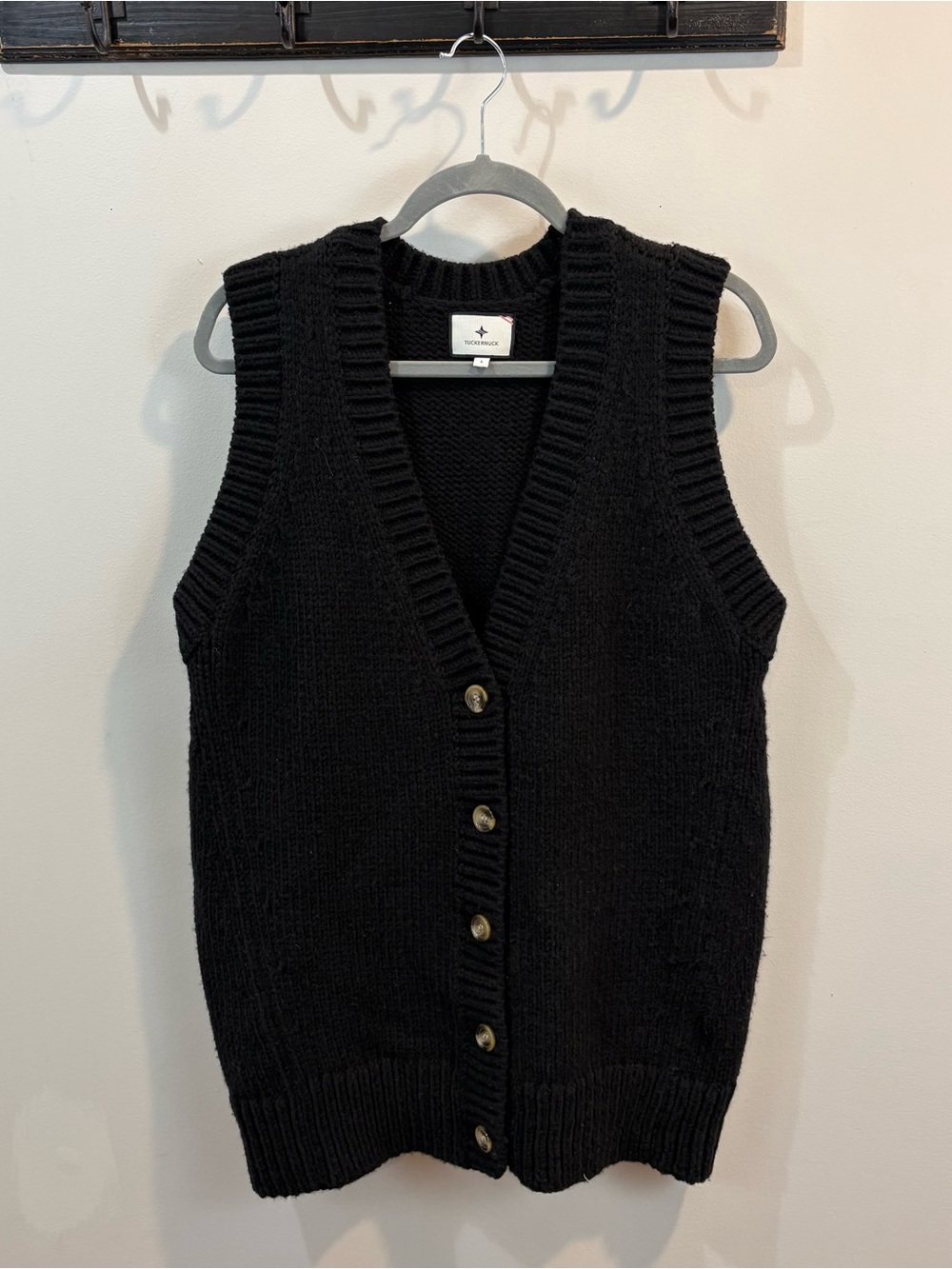 Tuckernuck Black Chunky Wool Blend Vest Size Large Academia